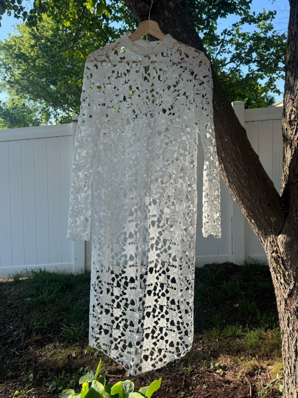 PrettyGarden White Lace High-Low Blouse | Size Small